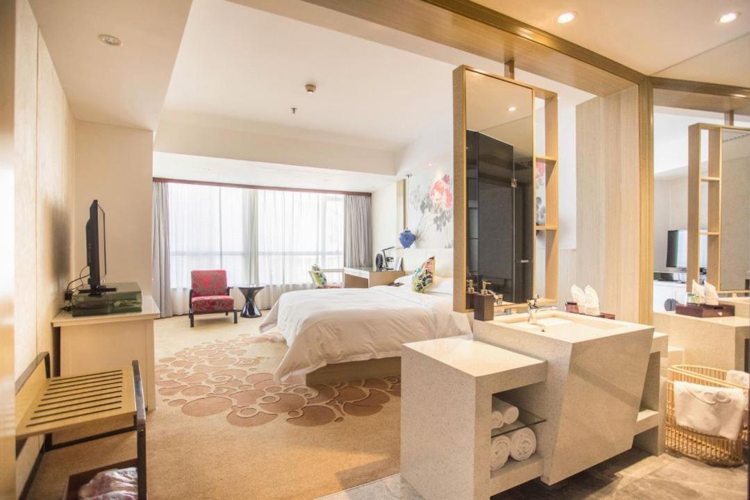 Paco Hotel Beijing Road Pedestrian Street Tuanyida Metro Guangzhou Buitenkant foto